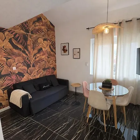 Lyon Est - Parking Gratuit Et Aeroport - 13 Min